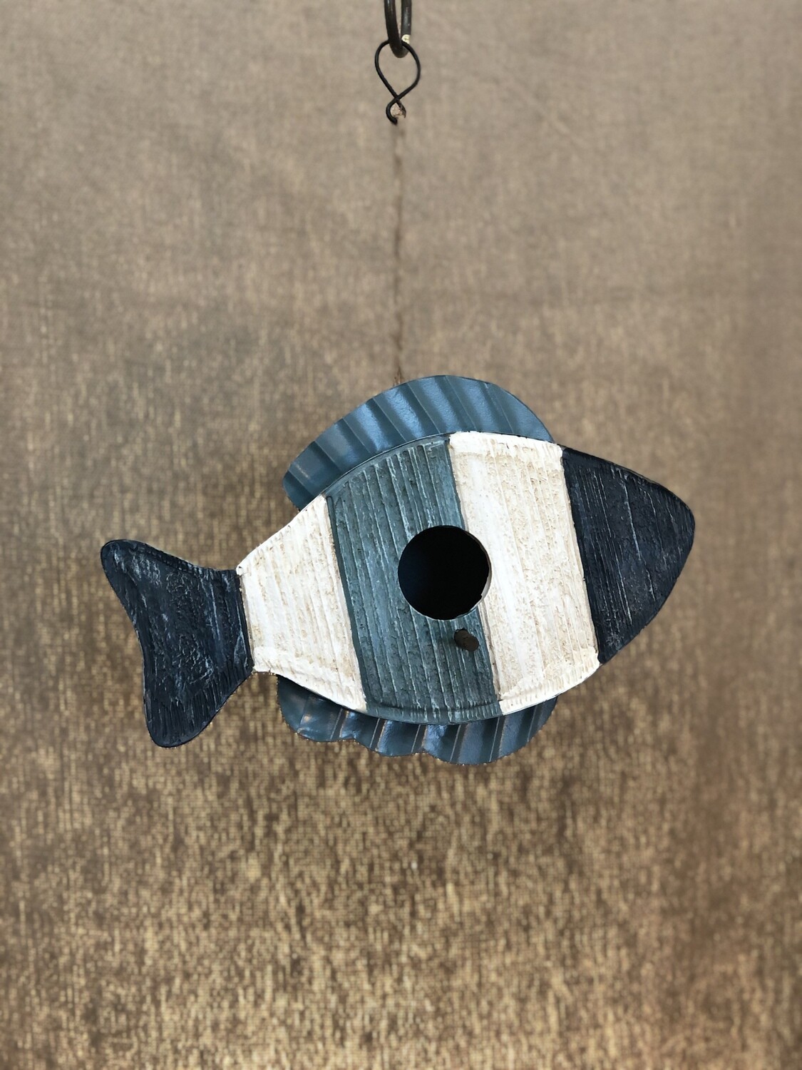Metal/Res Fish Birdhouse