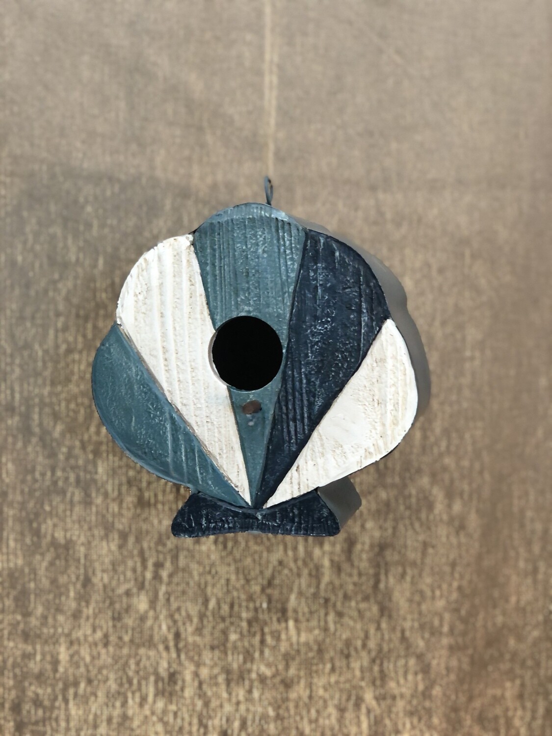 Metal/Res Seashell Birdhouse