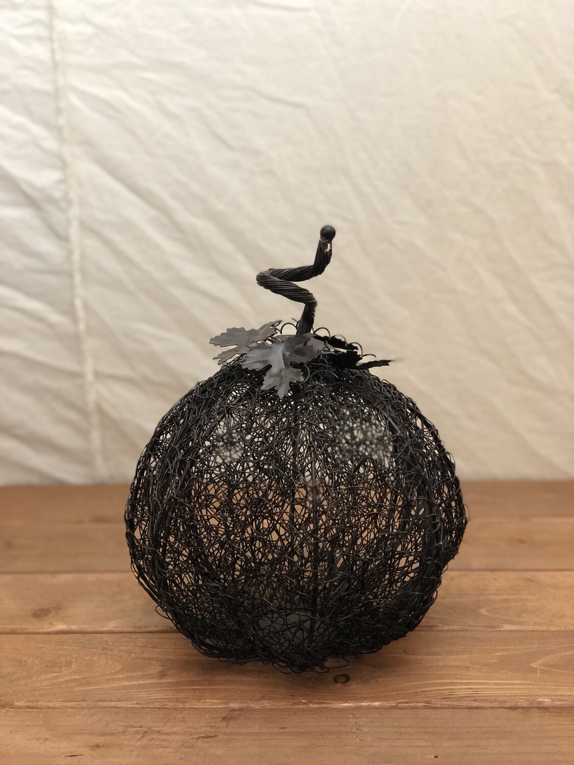 Pumpkin Wire Mesh Round 11"T