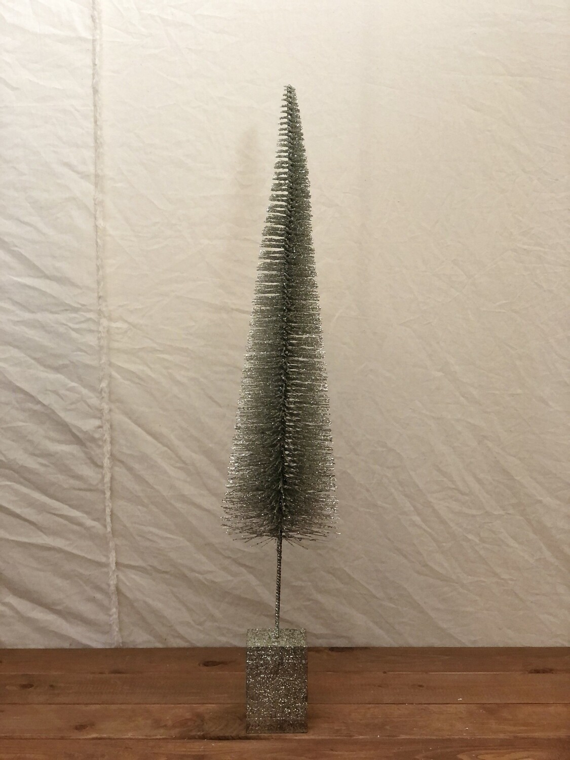 Lt Green Bristle Tree - Lg