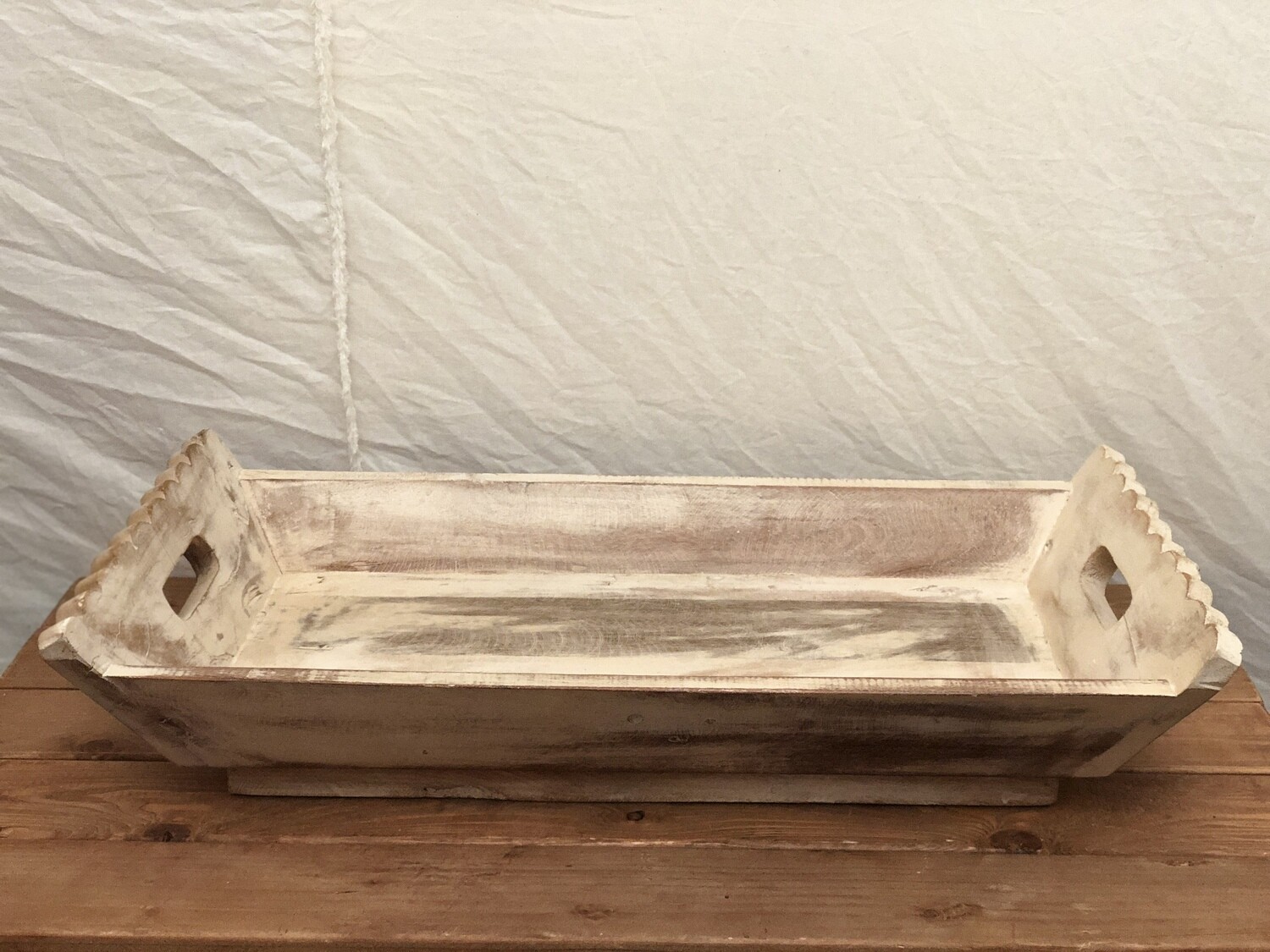 Wooden Tray Scalloped