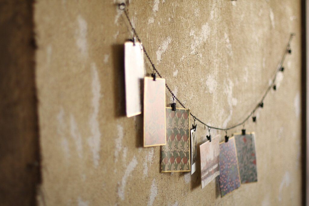 Chain Garland w/12 Clips Chain Garland w/12 Clips