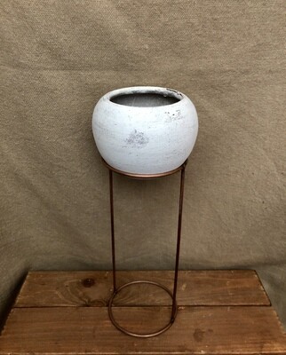 White Clay Vessel on Wire Base Lg