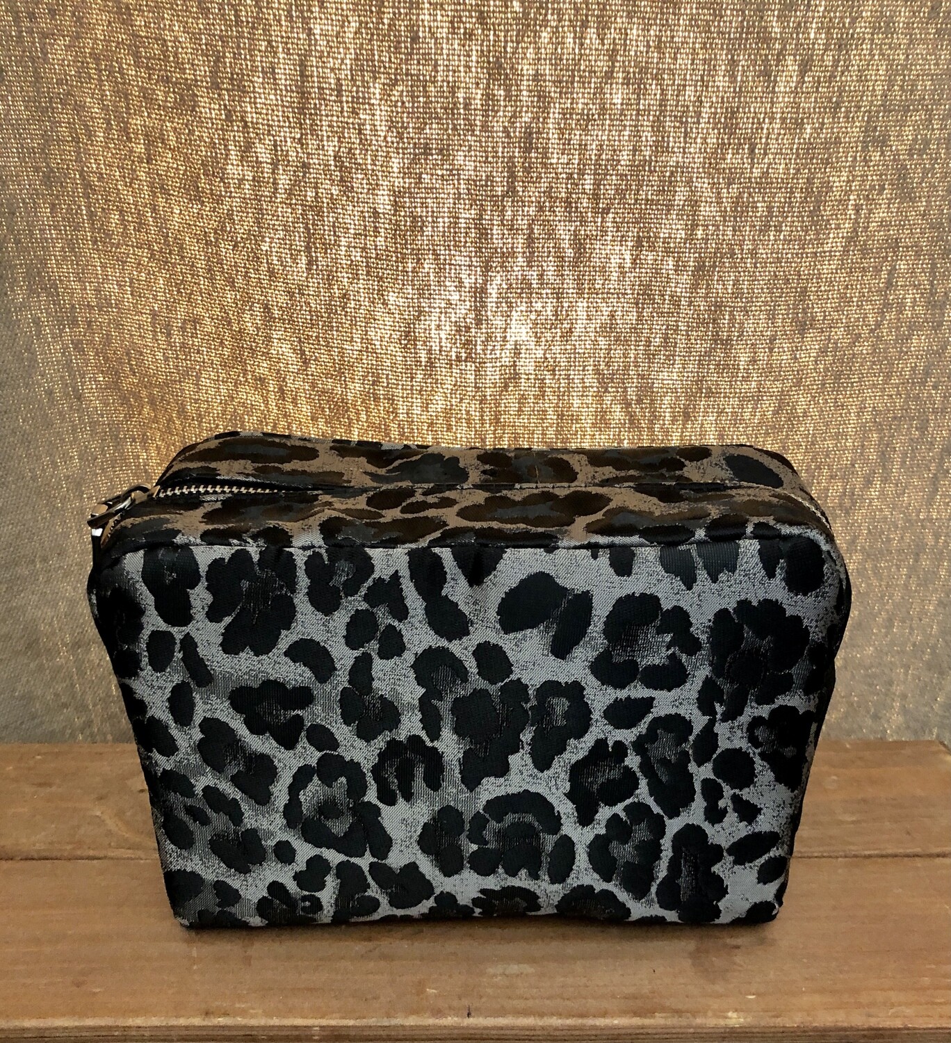 Leopard Silver Pouch Leopard Silver Pouch