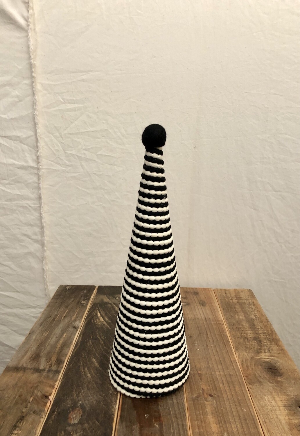 Pompon Cone Topiary Black/White - Sm