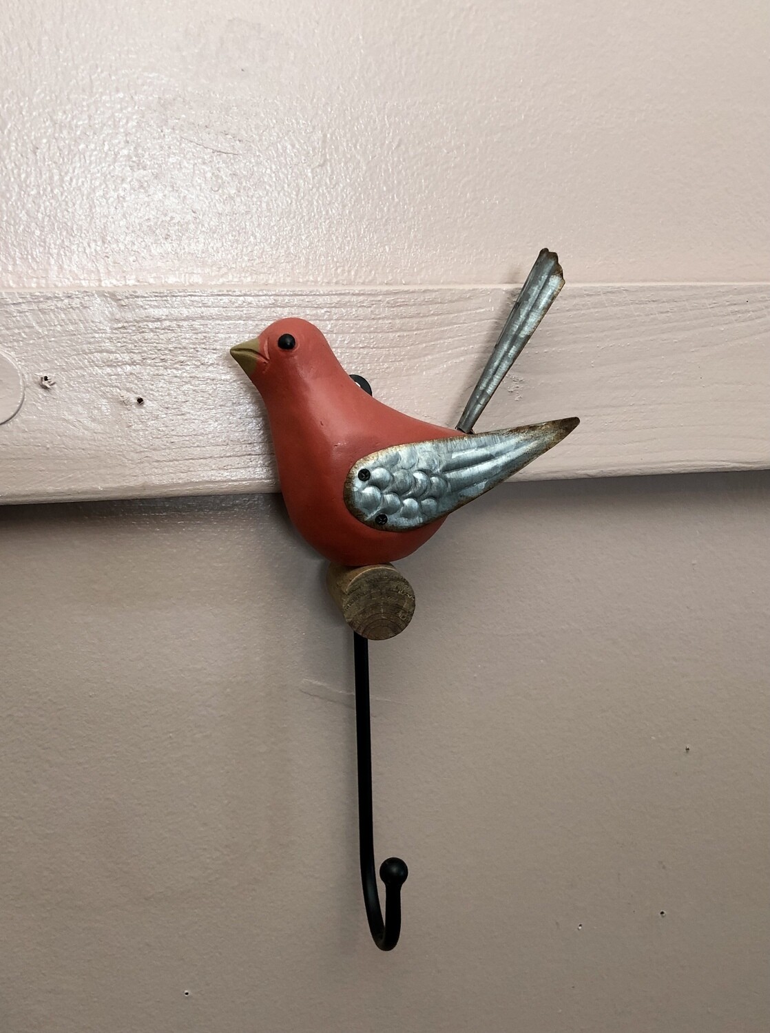 Resin Bird Hook Décor Red