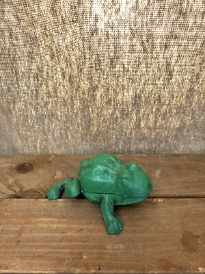 Frog Hide-a-Key - Lt Green