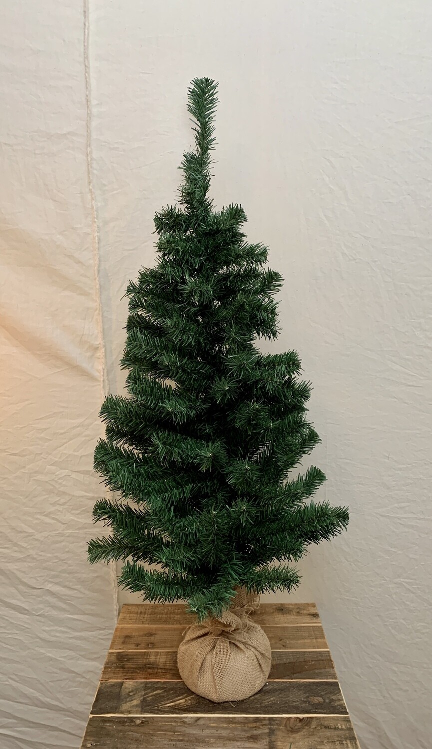 Imperial Mini Tree w/Burlap Base Imperial Mini Tree w/Burlap Base