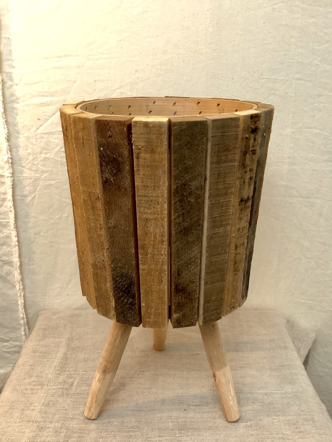 Round Recycled Wooden Planter w/Legs - Med