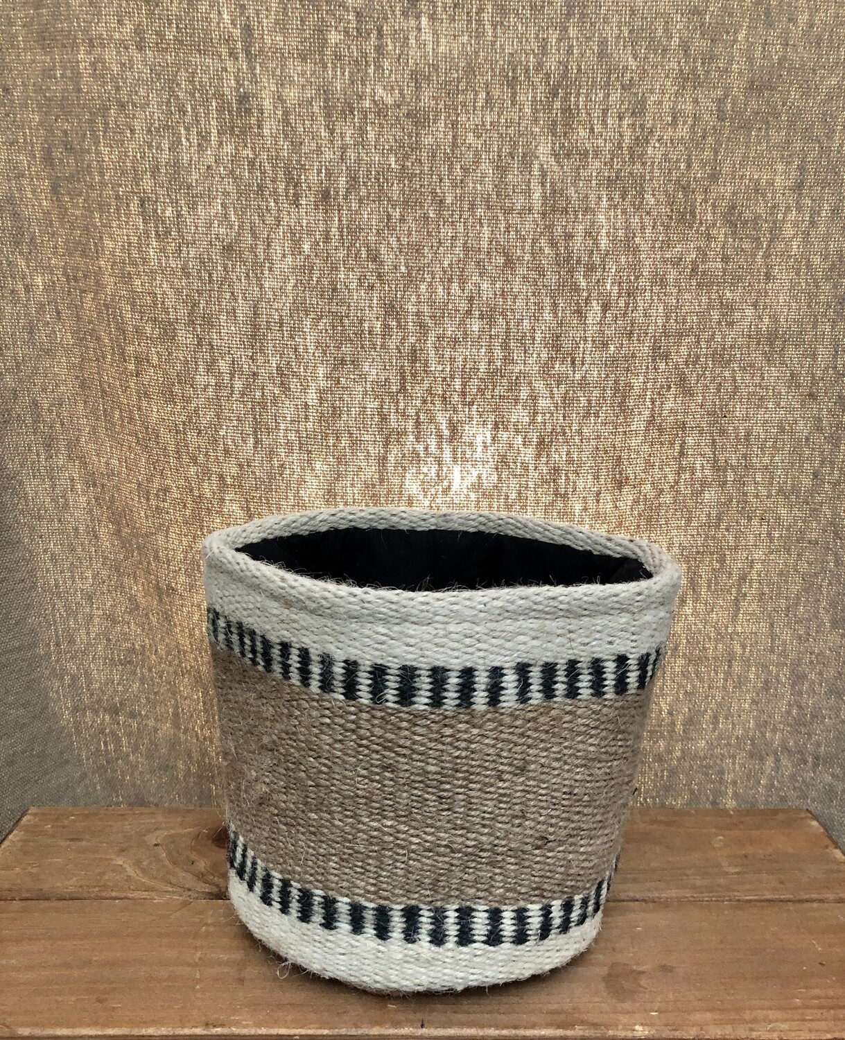 Jute Planter - Tan