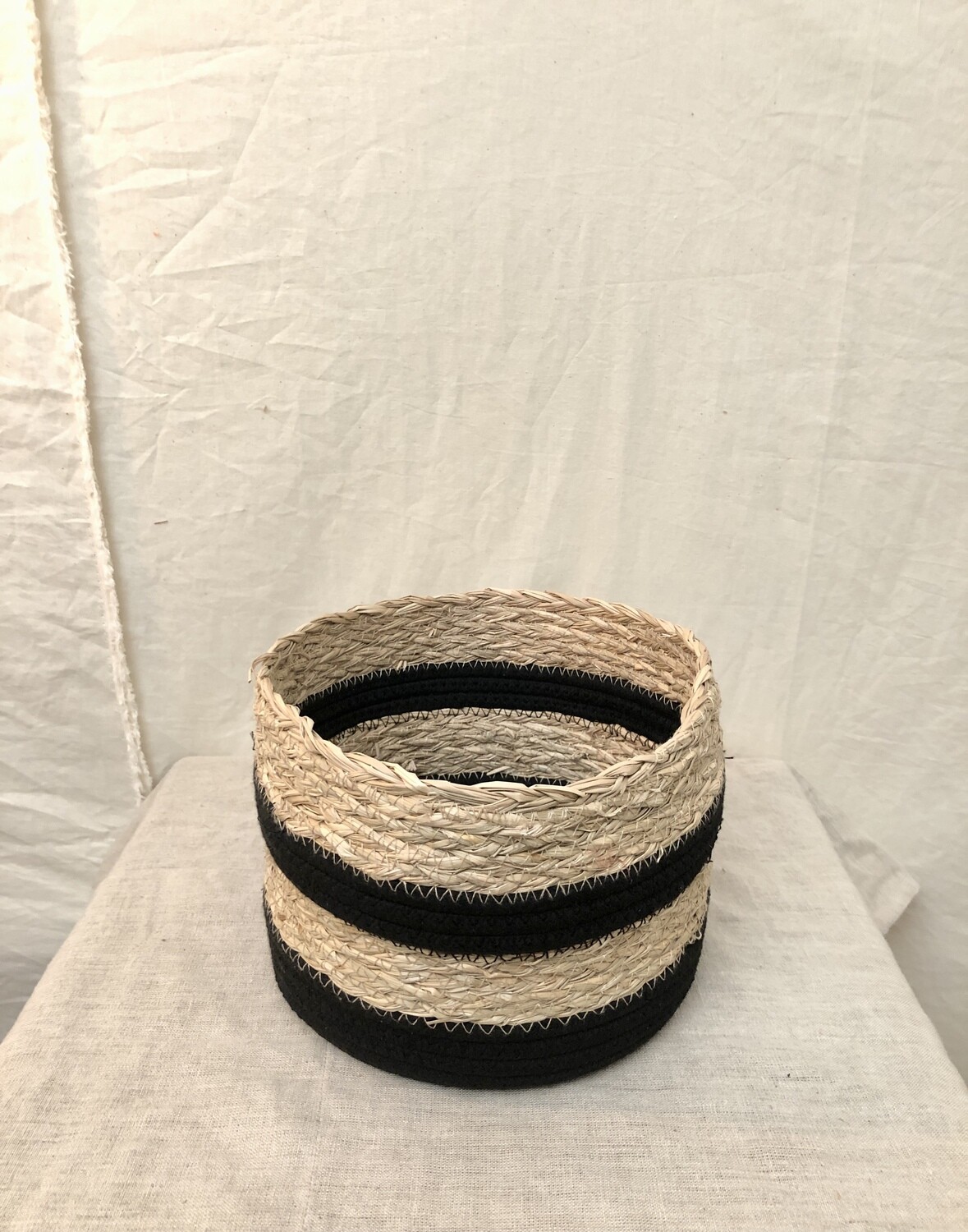 Round Seagrass Basket - Black & Natural - Sm Round Seagrass Basket - Black & Natural - Sm