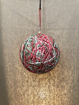 Yarn Twine Ornament RE/GR/WH 8&quot;