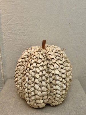 Corn Husk Pumpkin 10.25&quot; Beige