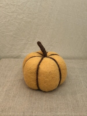 Felt Pumpkin 5.5&quot; Lt Orange
