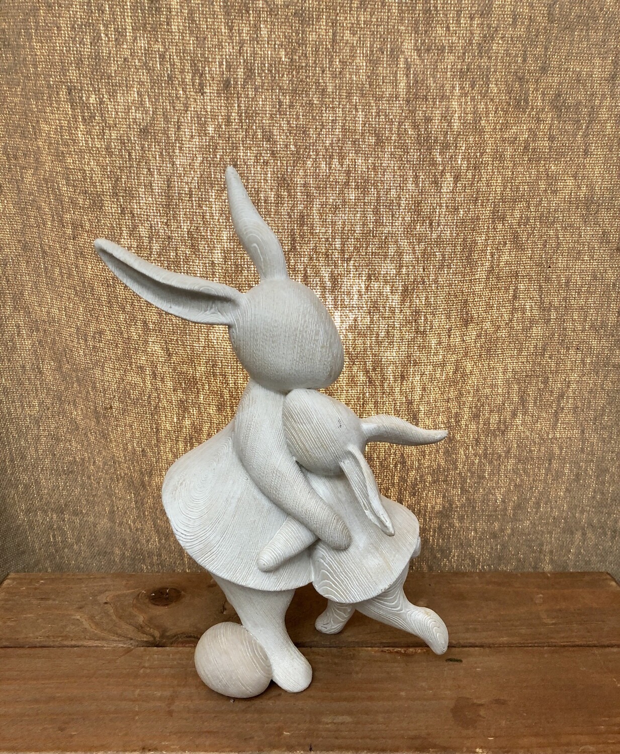 Hugging Bunnies Whitewash 10.2&quot;