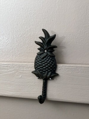 Cast Iron Pineapple Wall Hook Black