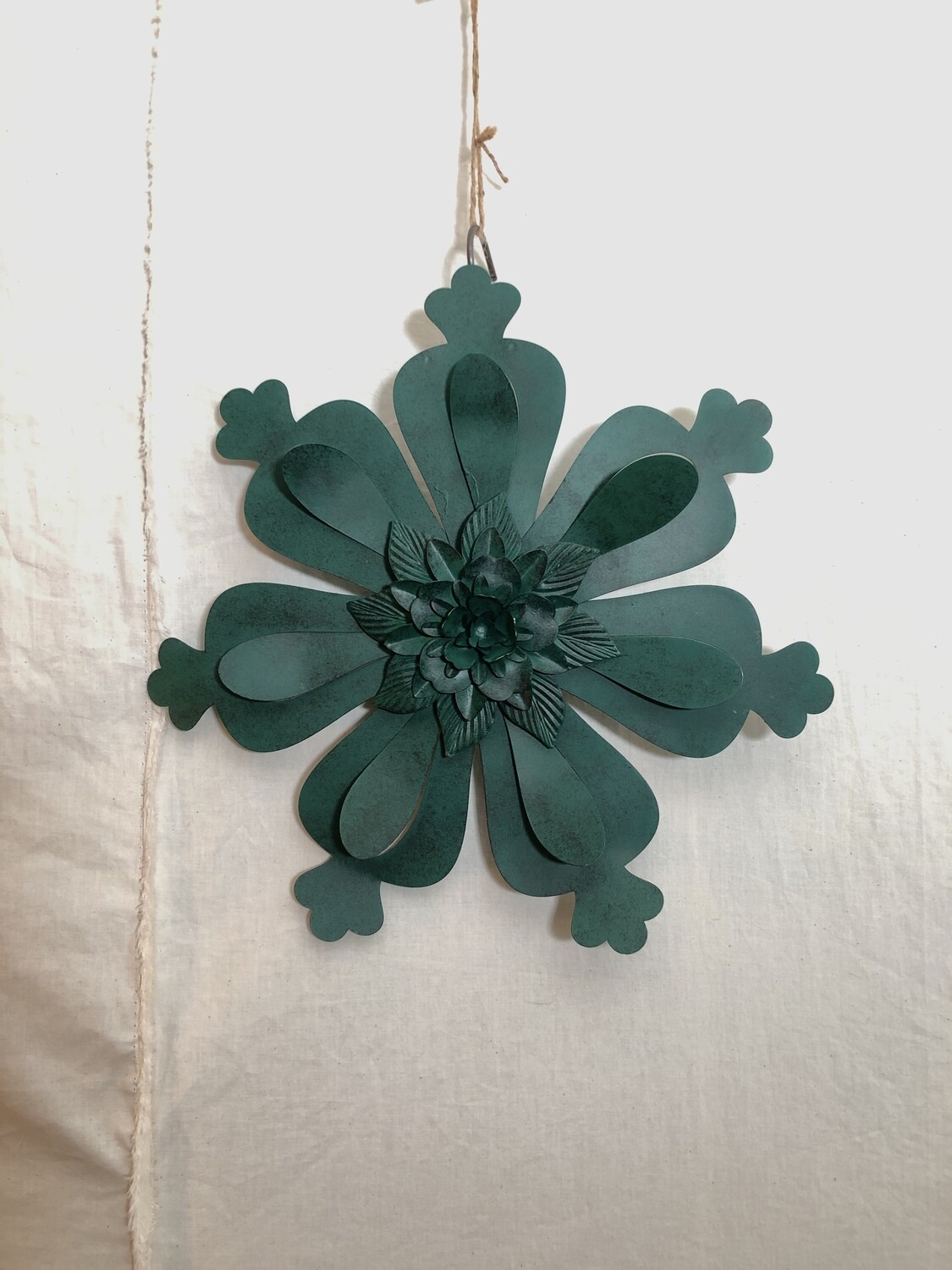 Metal Wall Flower Thin - Forrest Green