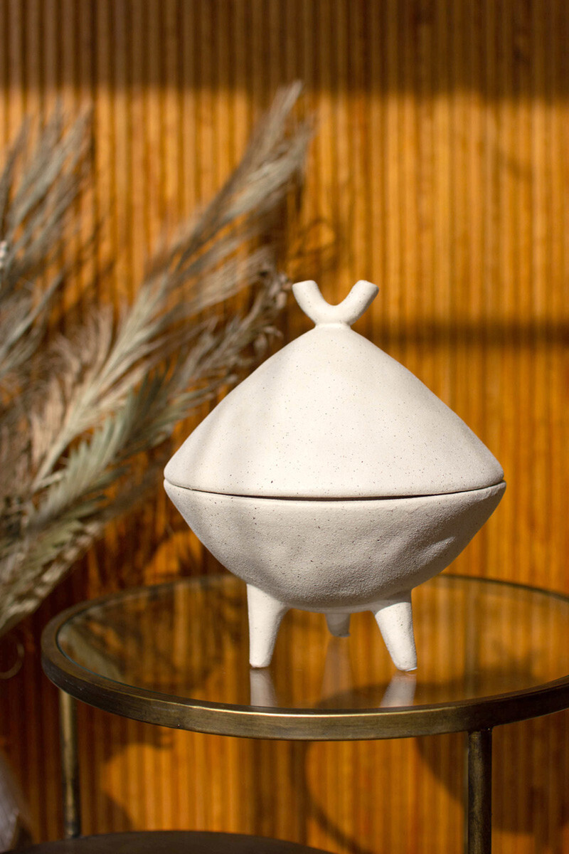 Ceramic Saucer Canister w/Three Feet