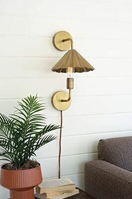 Double Antique Brass Wall Lamp w/Woven Wicker Shade