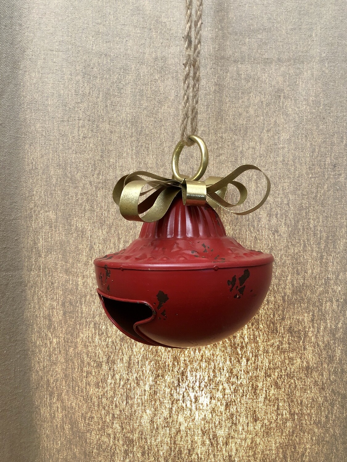 Metal Red Vintage Bell Sm - Gold Metal Red Vintage Bell Sm - Gold