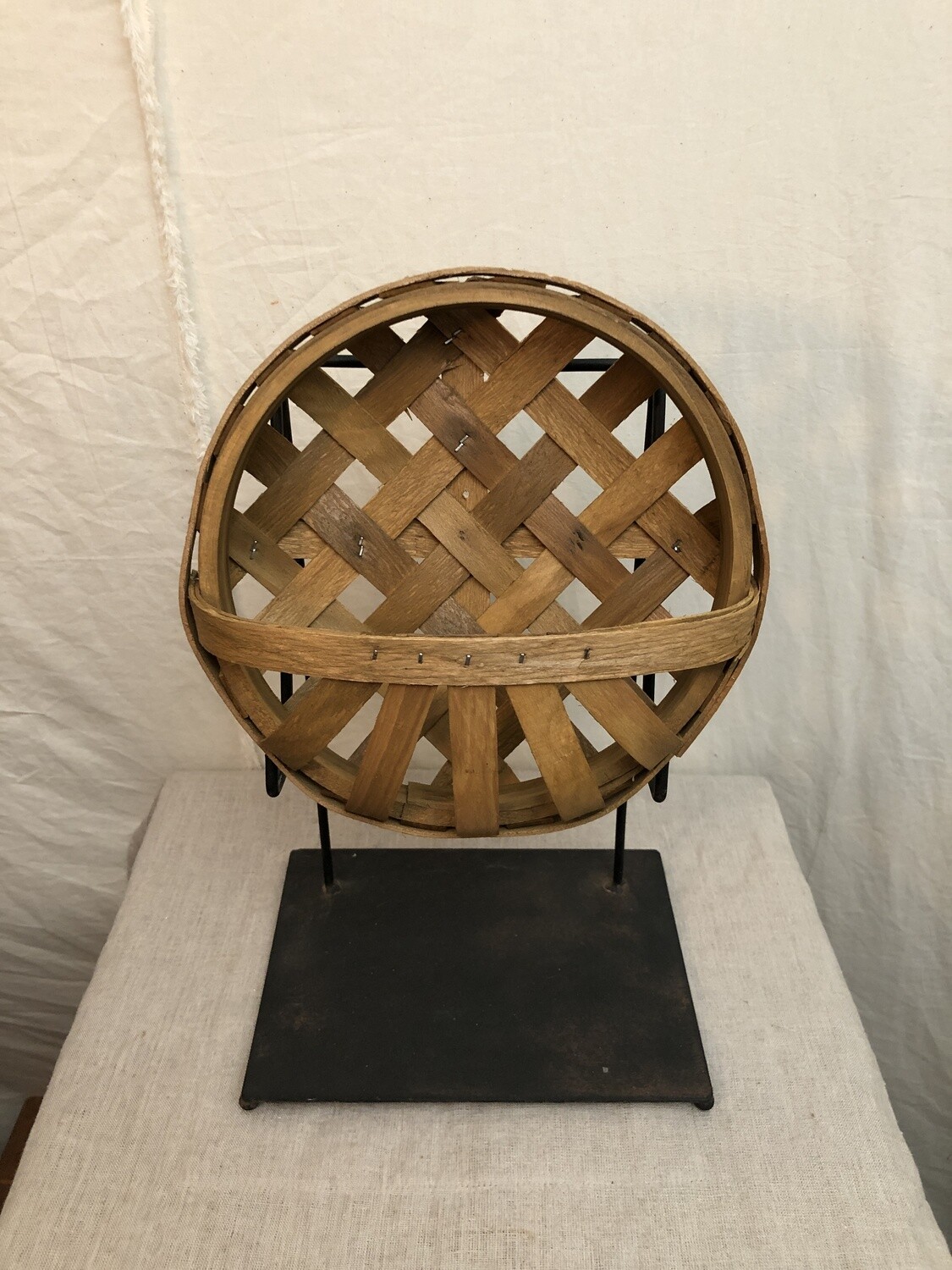 Round Split Wood Hanging Wall Basket - Sm