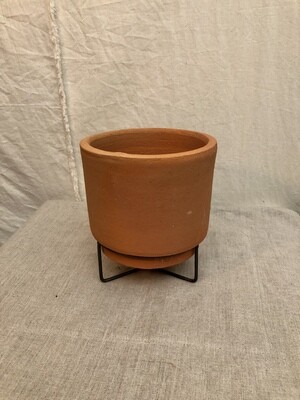 Natural Clay Planter w/Wire Base Sm