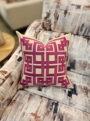 218 Fushia Emb Key 18&quot;