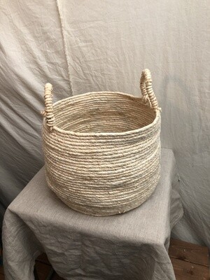 Round Seagrass Basket w/Handles Sm