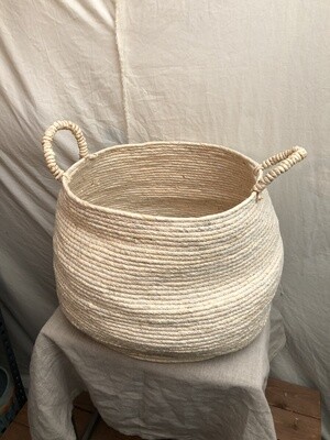 Round Seagrass Basket w/Handles Lg Round Seagrass Basket w/Handles Lg