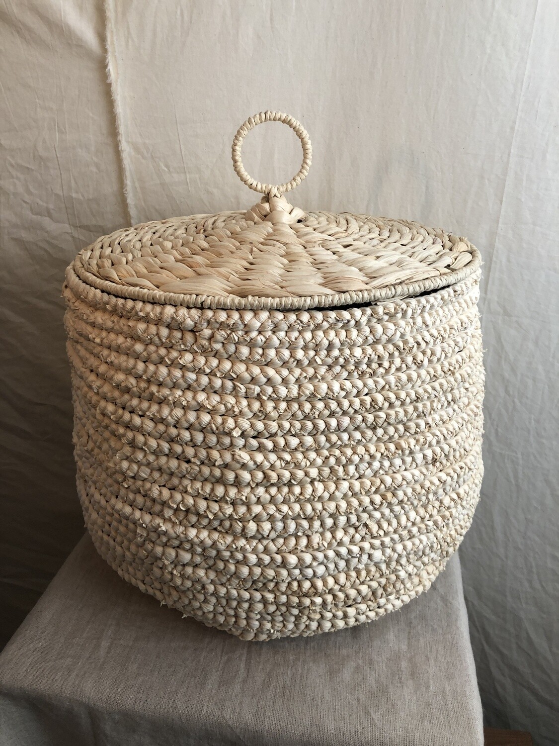 Woven Seagrass Hamper Basket Med