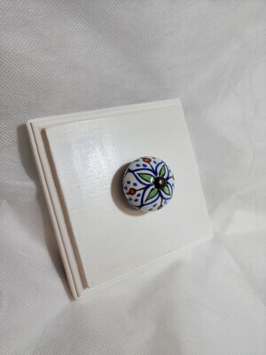 Decorative Knob Walk Hook 5&quot; x 5&quot;