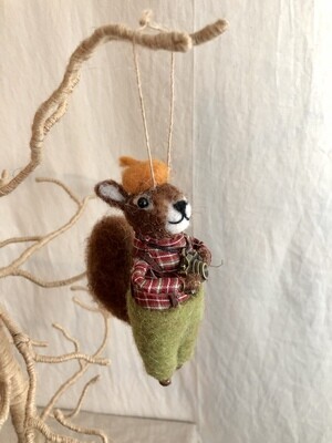 Felt Squirrel w/Camera Ornament