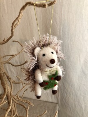 Felt Cartoon Hedgehog w/Tree Ornament