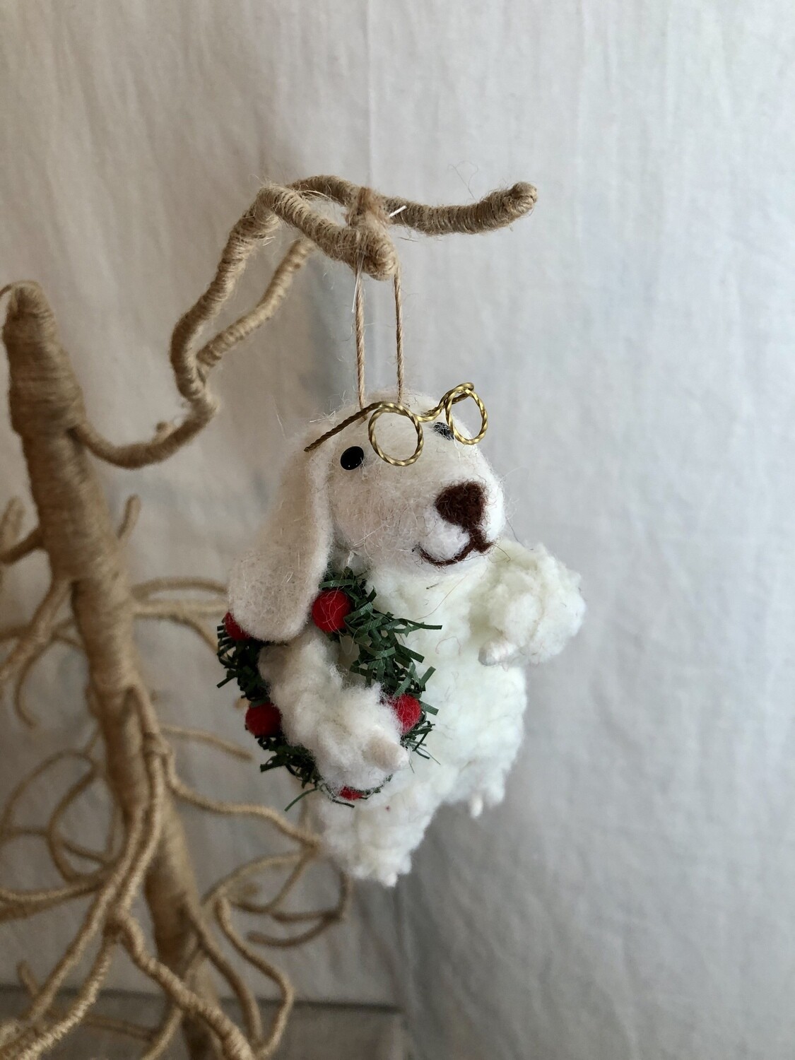 Felt Sheep Dog w/Wreath Ornament