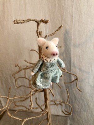 Felt Pig w/Seafoam Dress Ornament