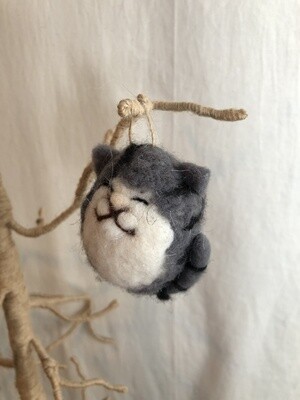 Felt Fat Cat Ornament - Gray