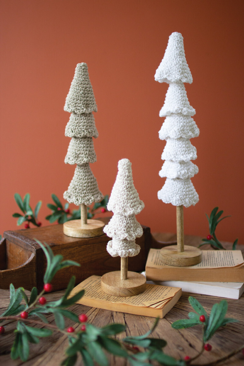 Crocheted Christmas Topiary w/Wooden Base Med