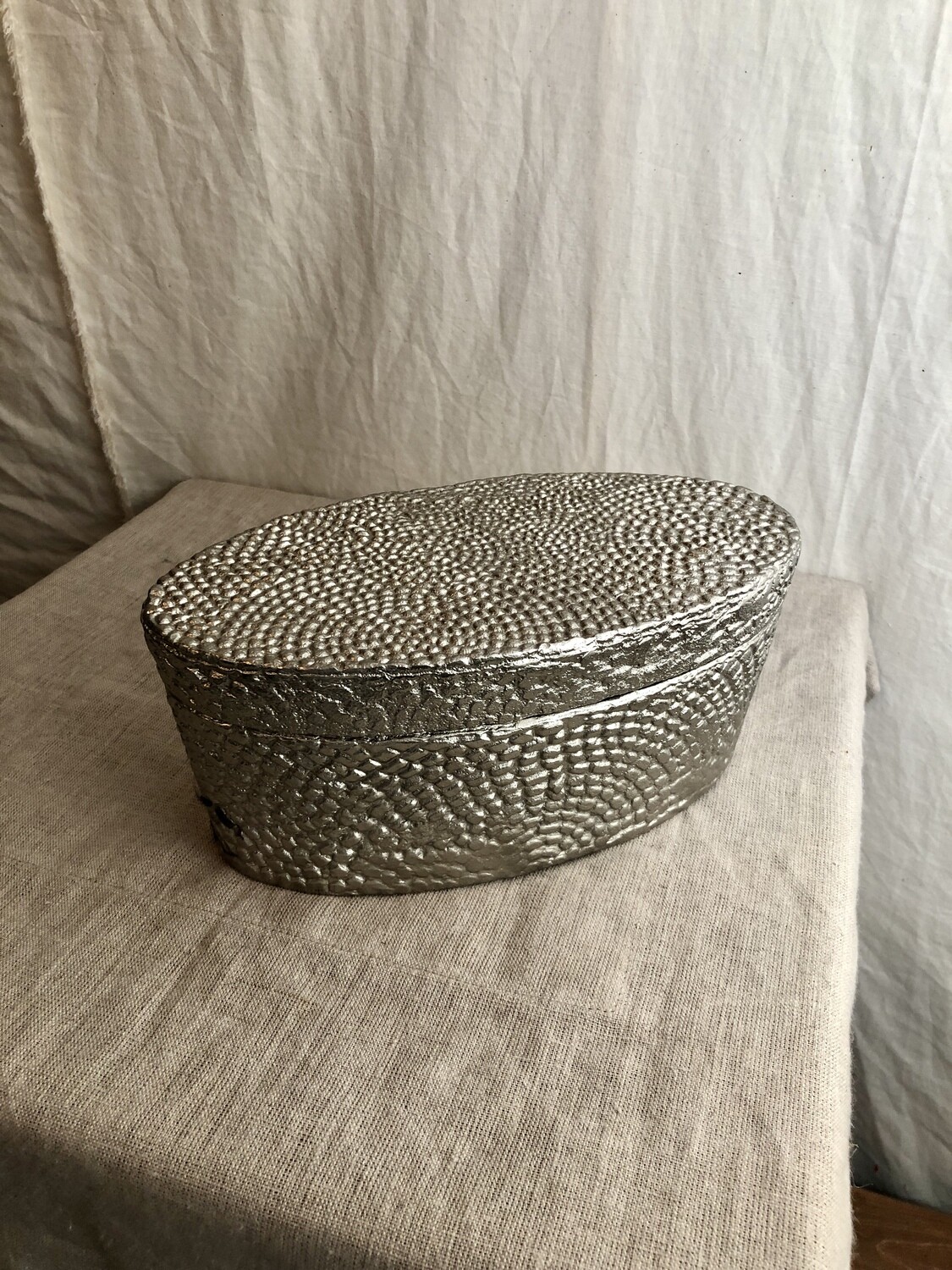 Oval Pebble Box Silver - Lg