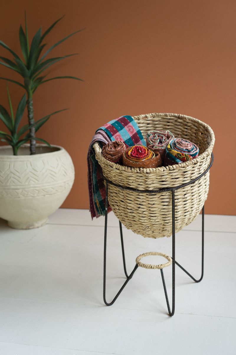 Woven Seagrass Display Basket w/Angled Metal Stand Woven Seagrass Display Basket w/Angled Metal Stand