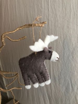 O2 Felt Ornament -  Gray Moose