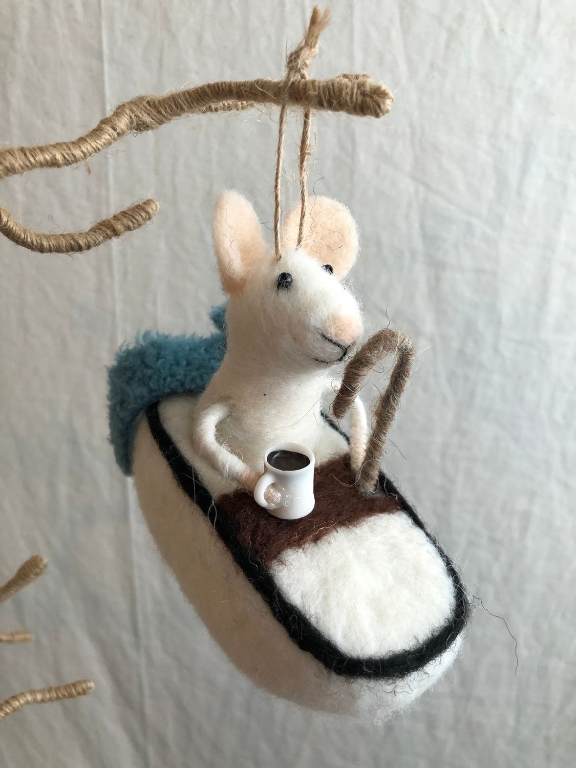 Felt Mouse in Tub Ornament