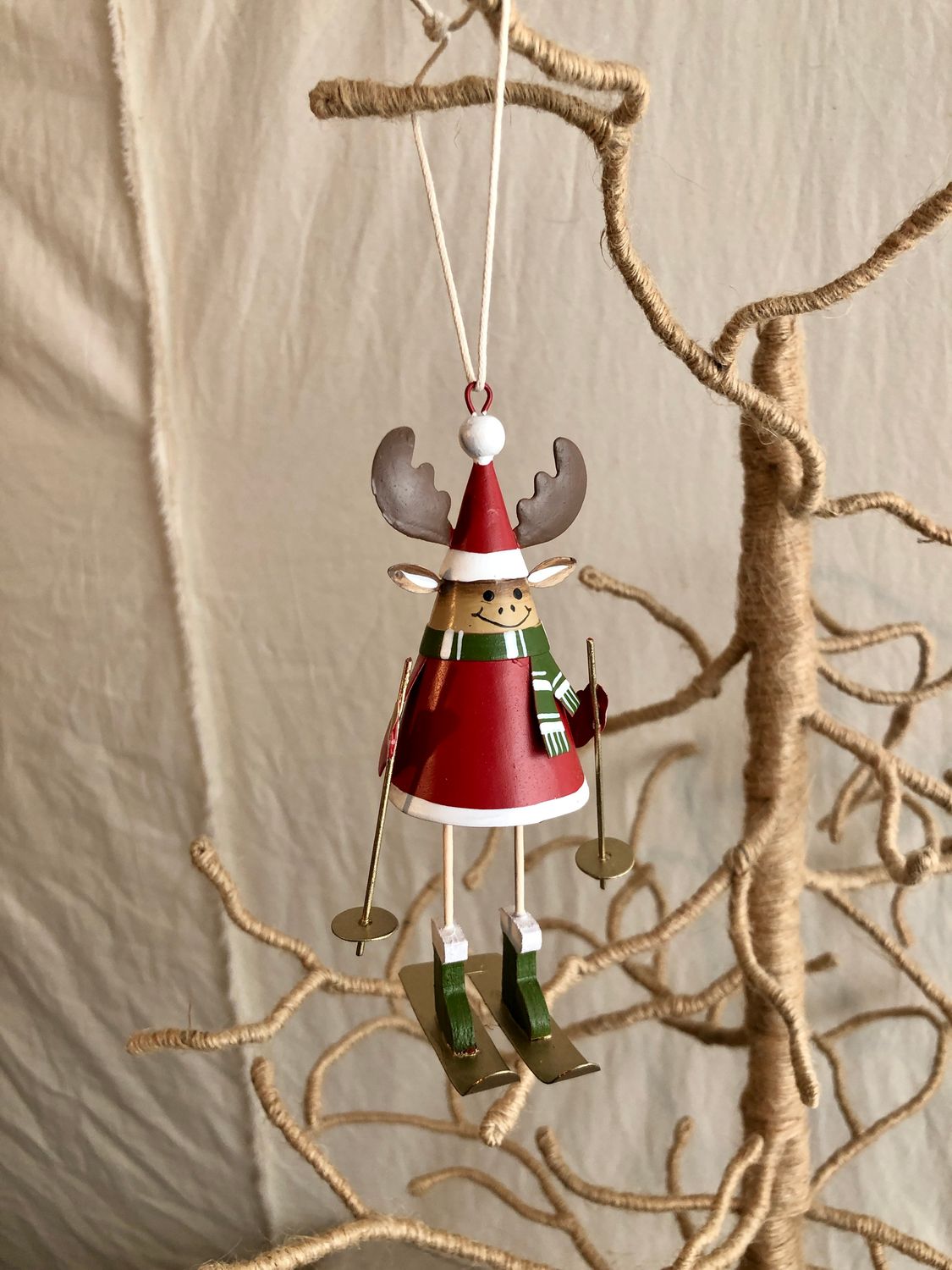 Metal Moose w/Skis