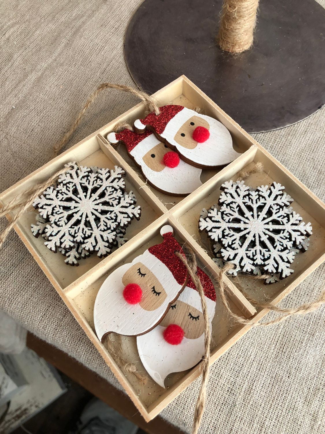S/8 Snowflake &amp; Santa Ornaments