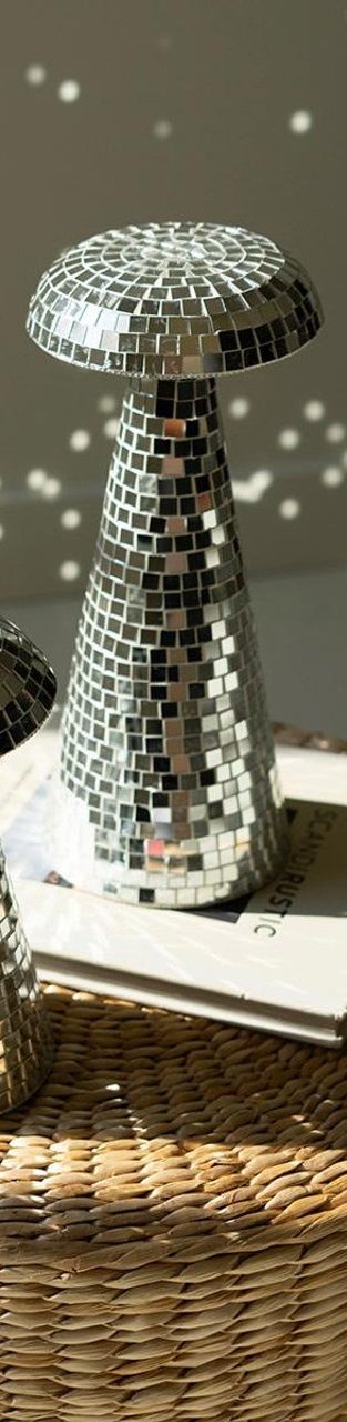 Disco Mushroom Lg