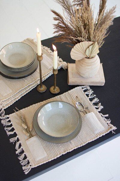 S/4 Natural Cotton Placemats w/Pockets S/4 Natural Cotton Placemats w/Pockets