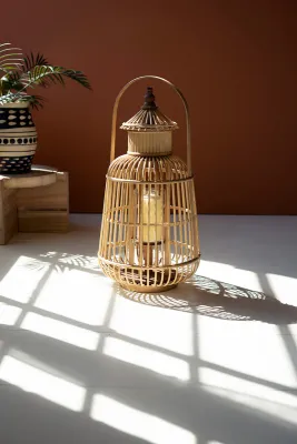Bamboo Pagoda Lantern w/Glass Insert