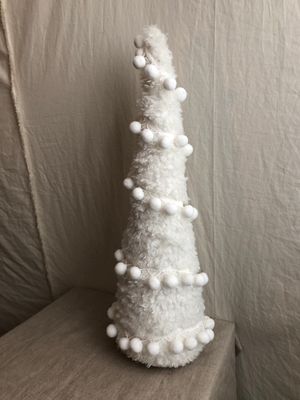 Pompon Fur Cone Tree 20" Pompon Fur Cone Tree 20"