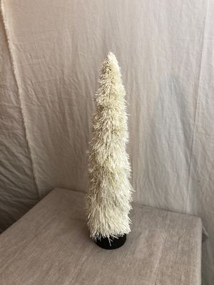 Natural Paper Frill Christmas Tree Lg Natural Paper Frill Christmas Tree Lg