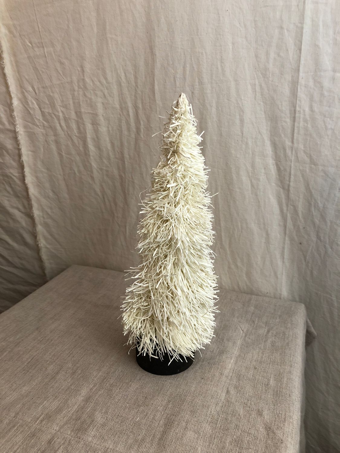 Natural Paper Frill Christmas Tree Med Natural Paper Frill Christmas Tree Med
