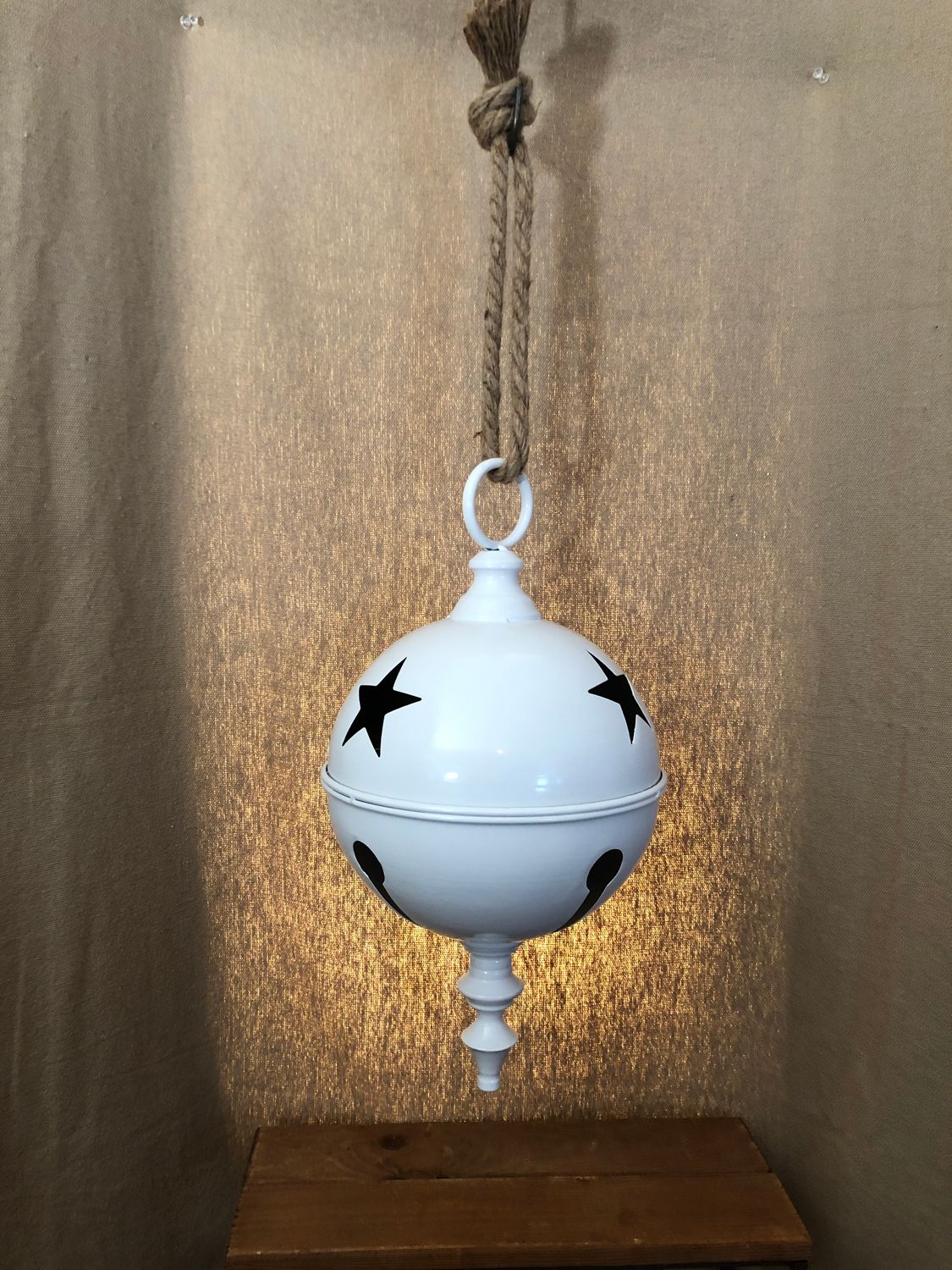 White Metal Star Finial Bell Lg White Metal Star Finial Bell Lg